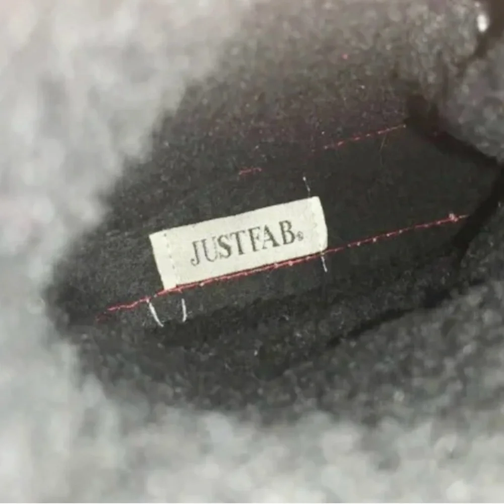 New Justfab woman’s duck boots size 8 1/2 shoes